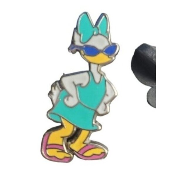Disney Daisy Duck Trading Pin Bathing Suit Brooch Sunglasses Badge Lapel Pin - Picture 1 of 5